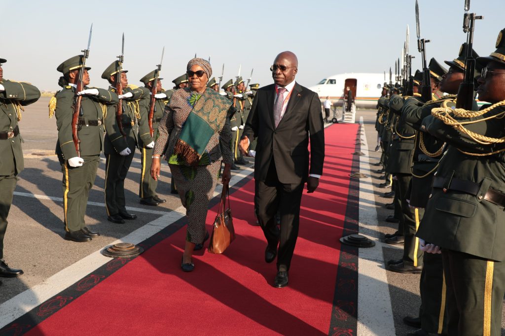 Presidente da Namíbia já está em Luanda