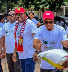 Fundação Cantona Entrega Mais de 3 Mil Kits à População de Gaza